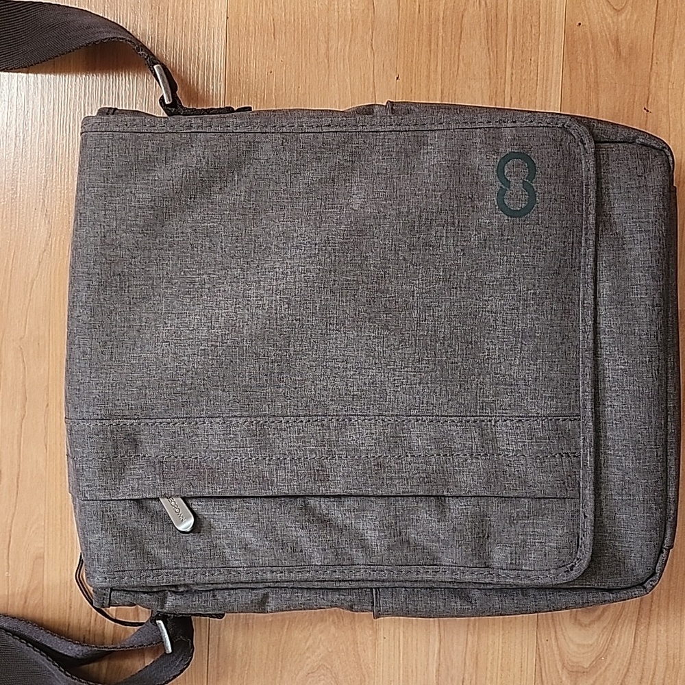 Casecrown Campus North Messenger Bag Charcoal Excellent Condition Unisex - Picture 7 of 14